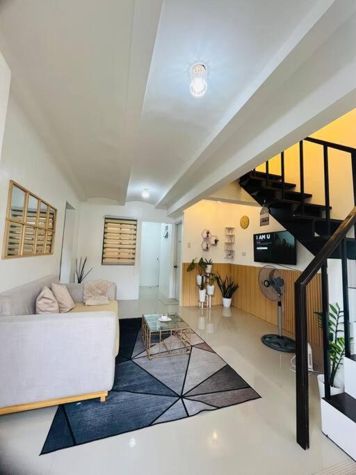 A Cozy 2-Bedroom Home In Malolos - Prime Location Ngoại thất bức ảnh