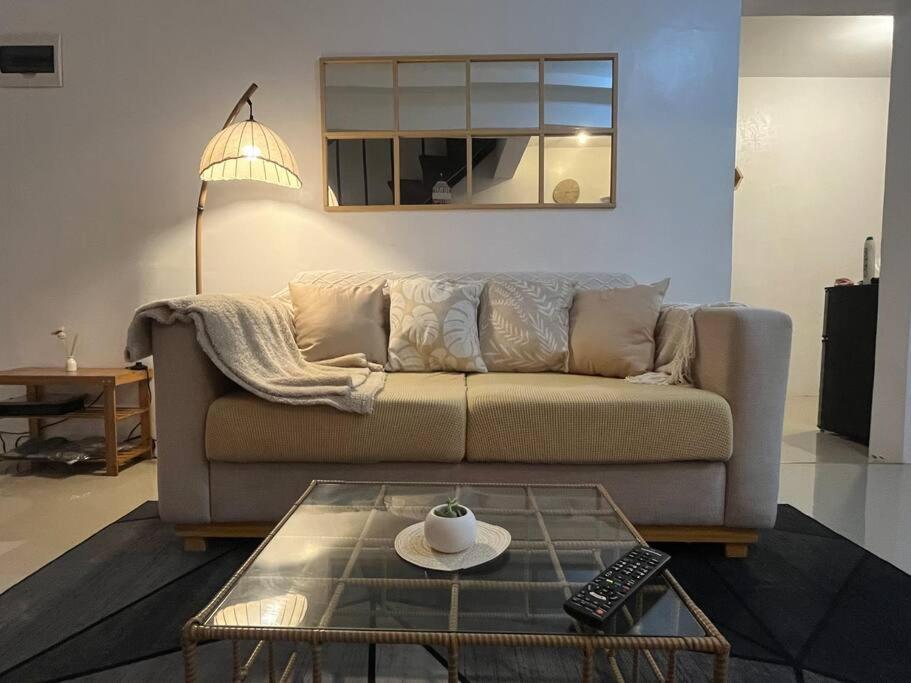 A Cozy 2-Bedroom Home In Malolos - Prime Location Ngoại thất bức ảnh